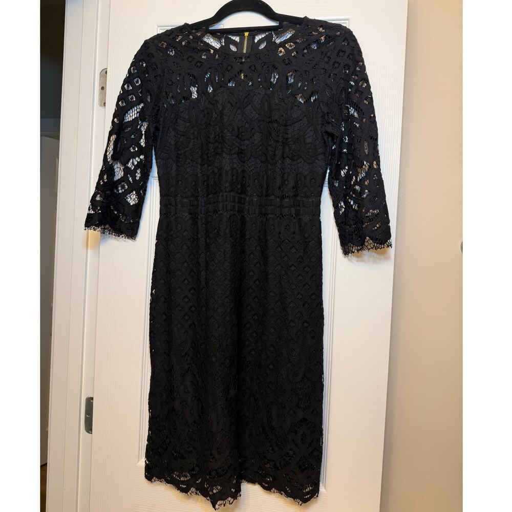 Just Taylor Lace Knee Length Dress